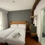 Casual Mardones Pensionat 3*