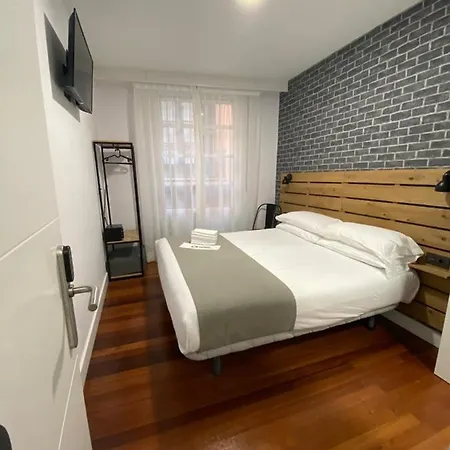 Casual Mardones Pensionat Bilbao