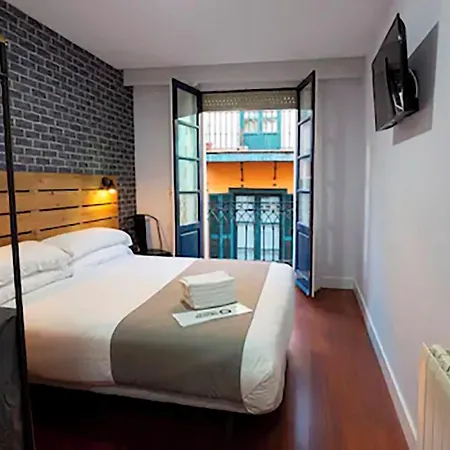 Casual Mardones 3* ビルバオ