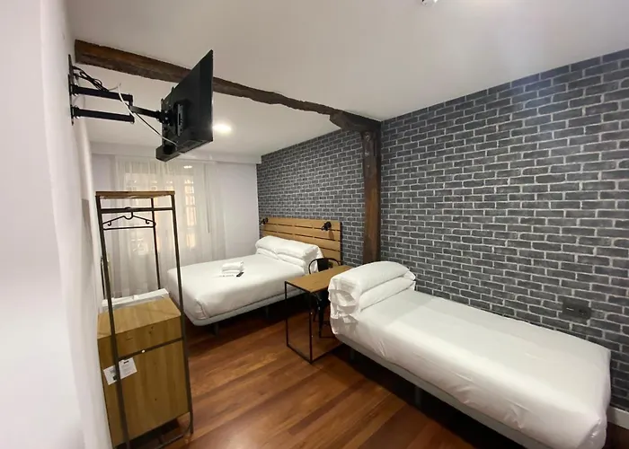 Pensión Casual Mardones 3*