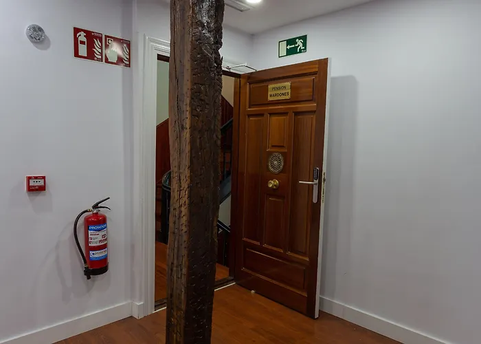 Pensión Casual Mardones 3*