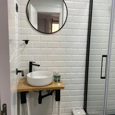 Casual Mardones Πανσιόν 3*