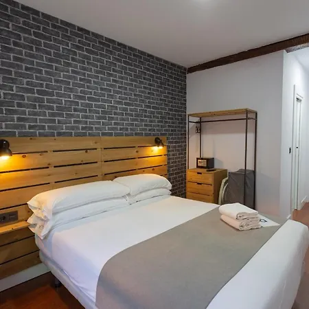 Πανσιόν Casual Mardones